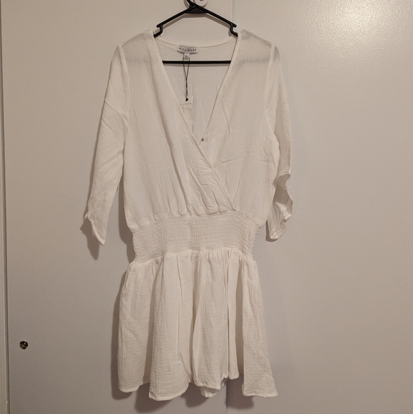 Mini dress, white color, size Large - Picture 2 of 2